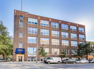 1733 W Irving Park Rd APT 215, Chicago, IL 60613