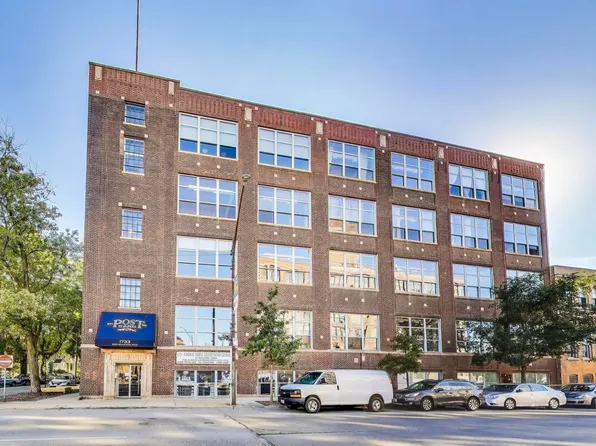 1733 W Irving Park Rd APT 215, Chicago, IL 60613