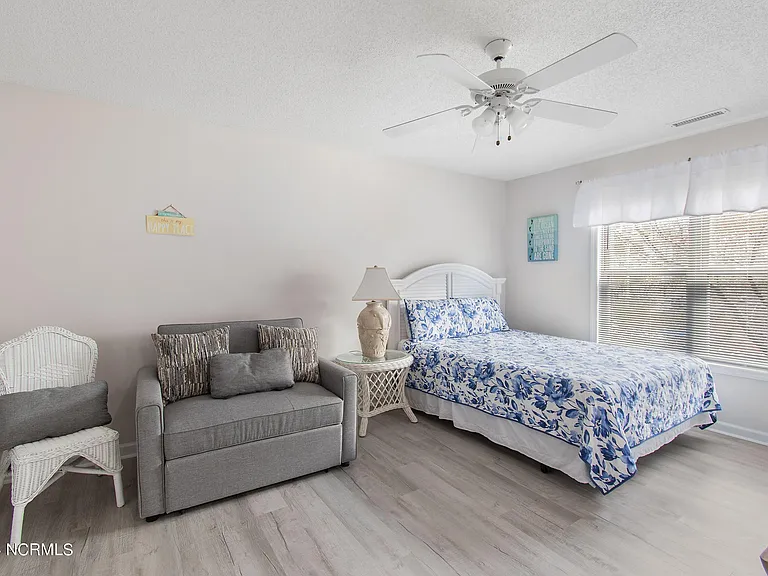 3350 Club Villas Dr #203 — Photo 3