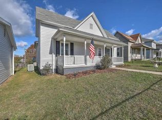 828 Lamont St, Johnson City, TN 37604