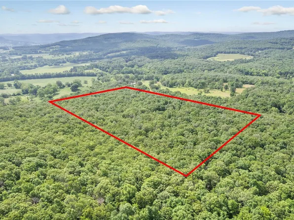 Madison 2400 Rd, Huntsville, AR 72740