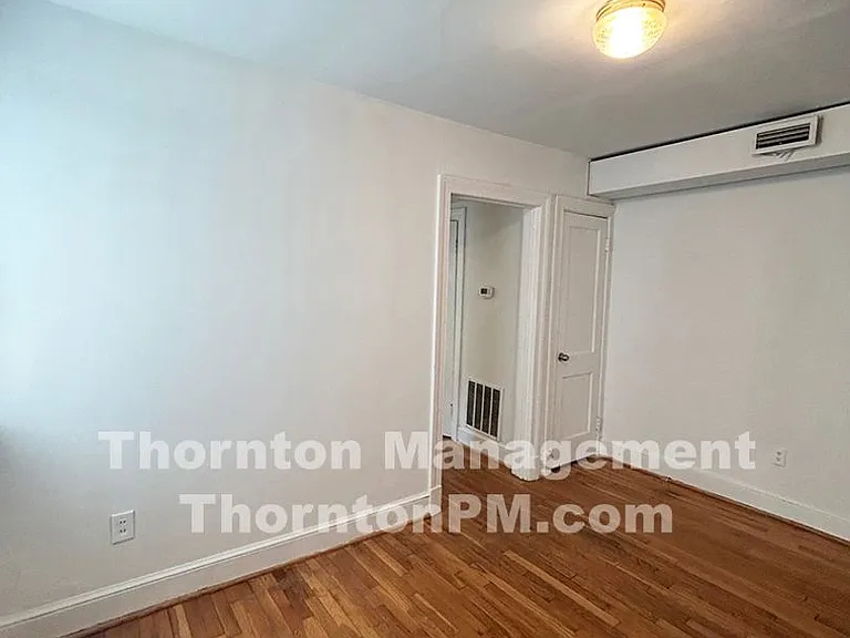 913 Monument Ave — Photo 7