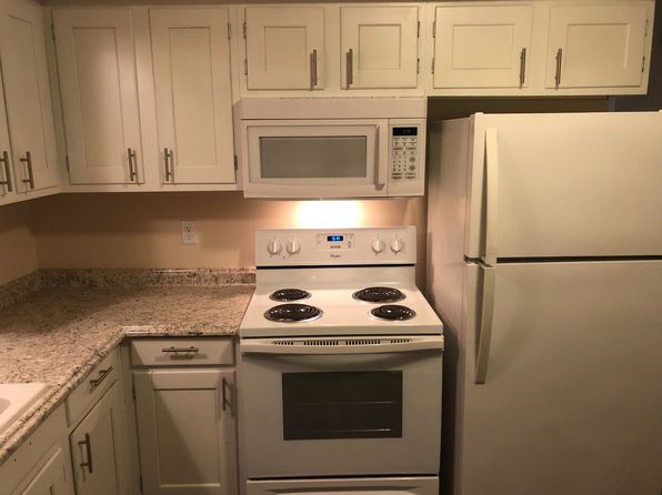 209 Martin Court Apartments, 209 Martin Ct #B, Catlin, IL 61817