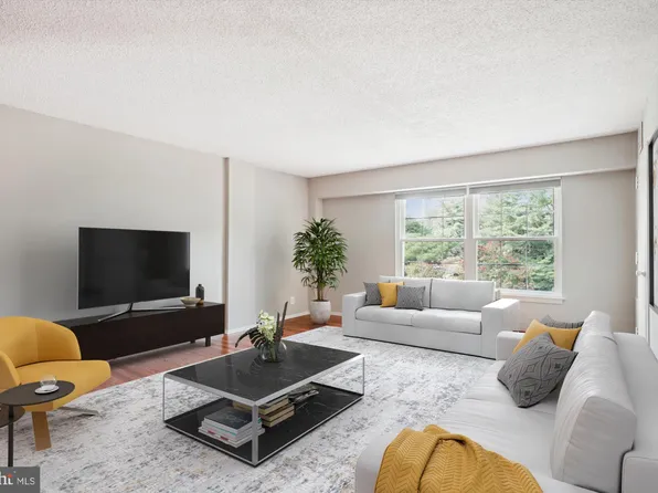 7661 Provincial Dr APT 201, Mc Lean, VA 22102