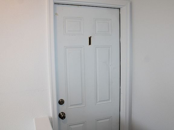 2nd image of 1529 Oakshire Ln #1