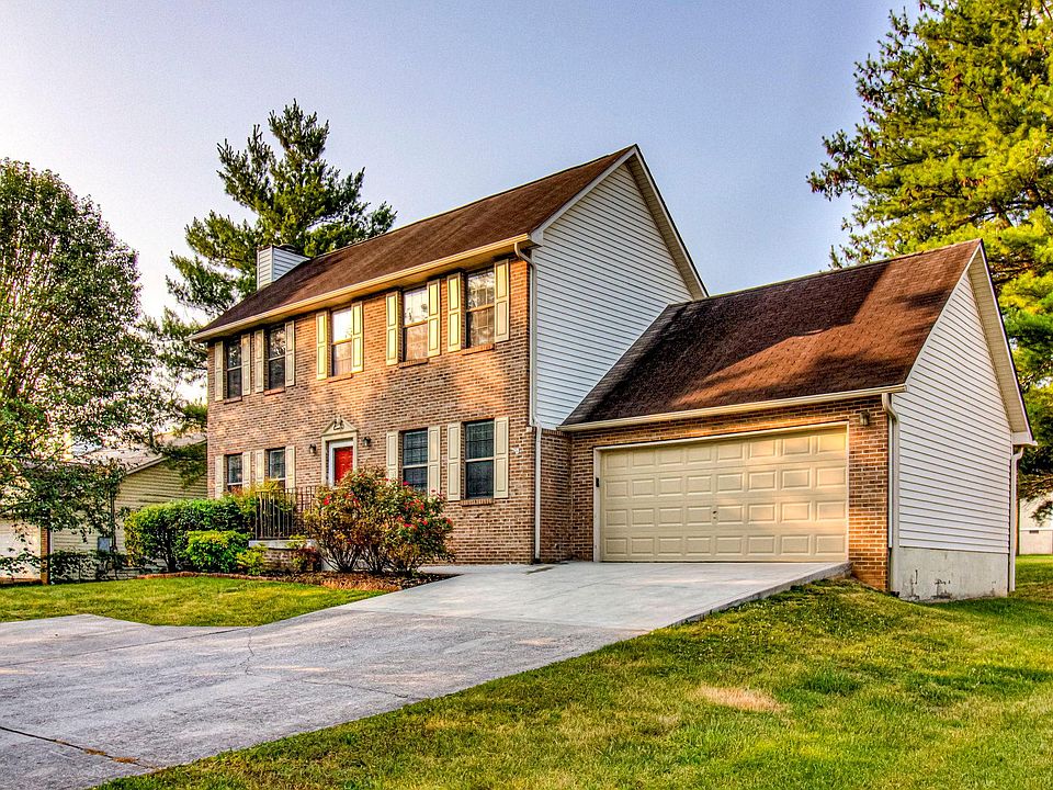 1st image of 209 Buckingham Dr