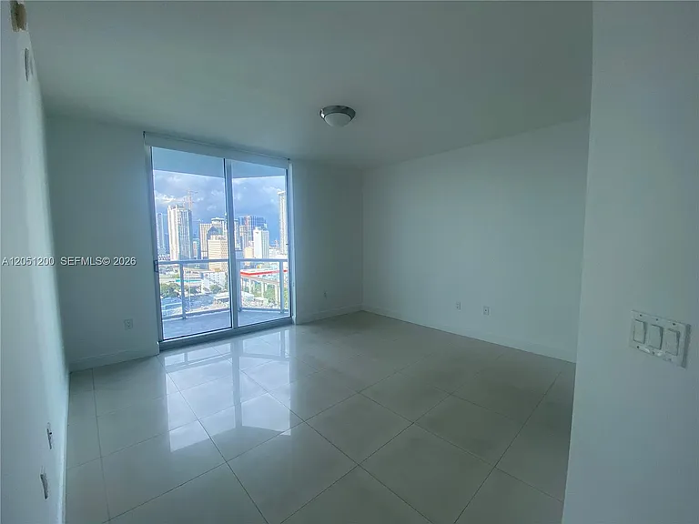 185 SW 7th St #2603 — Photo 28