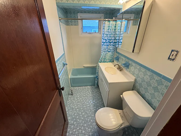 36 Brooks Ave #MAIN — Photo 11