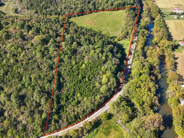 347 Weeping Willow Rd, Dryden, VA 24243