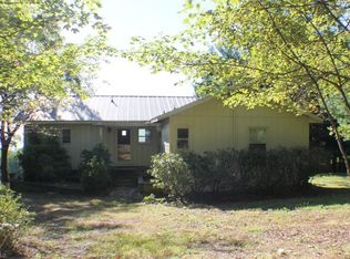 22 Glen Pine Ln, Fancy Gap, VA 24328