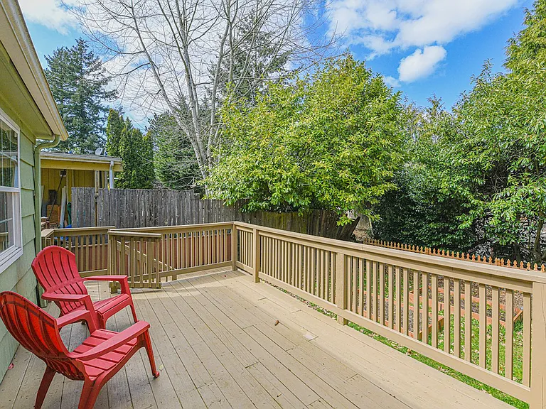 2225 SW Idaho St — Photo 16
