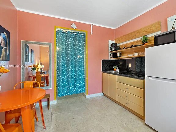 4th image of 255 W 24th St APT 234