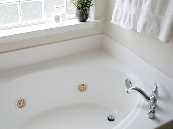 Jacuzzi Garden Tub
