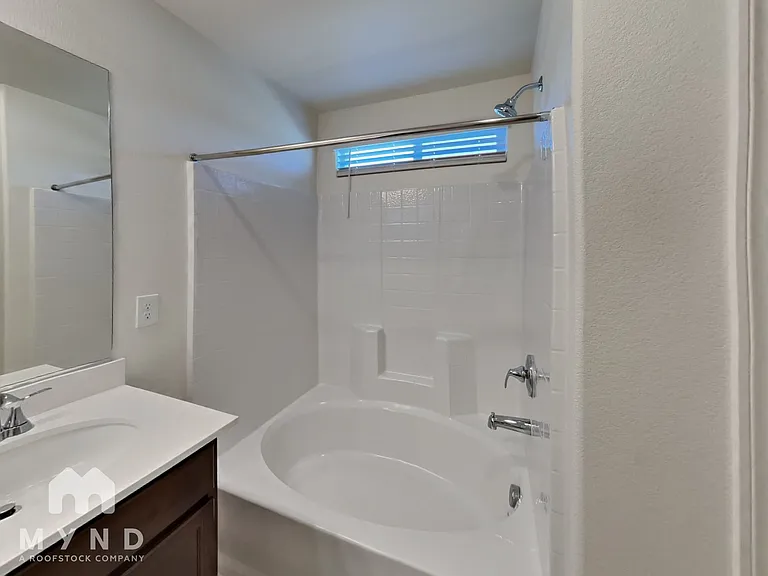 7327 Davenbury St — Photo 12