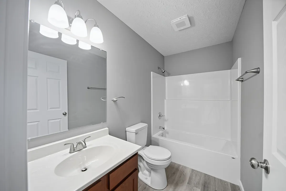 Building Photo - 2170 Sharkey Rd #4