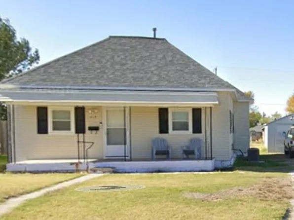 417 N 4th St, Wakeeney, KS 67672
