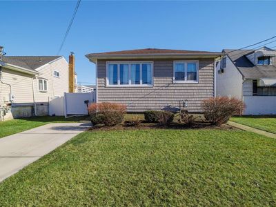 377 Nassau Avenue, Freeport, NY, 11520