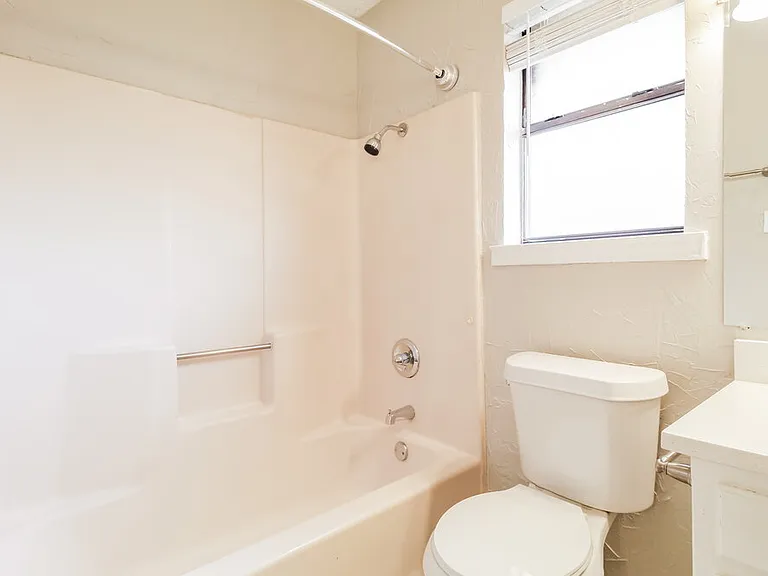2800 Terry Ct — Photo 10