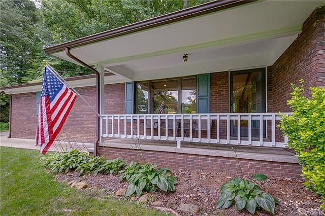 1st image of 399 Auburn Park Dr