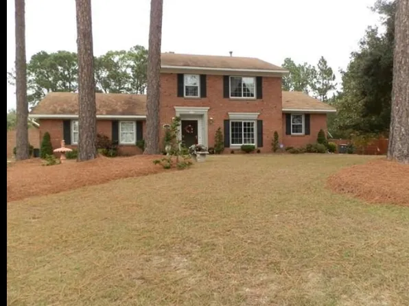 1999 Westcliff Rd, Fayetteville, NC 28304