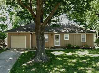 8619 Larsen St, Overland Park, KS 66214