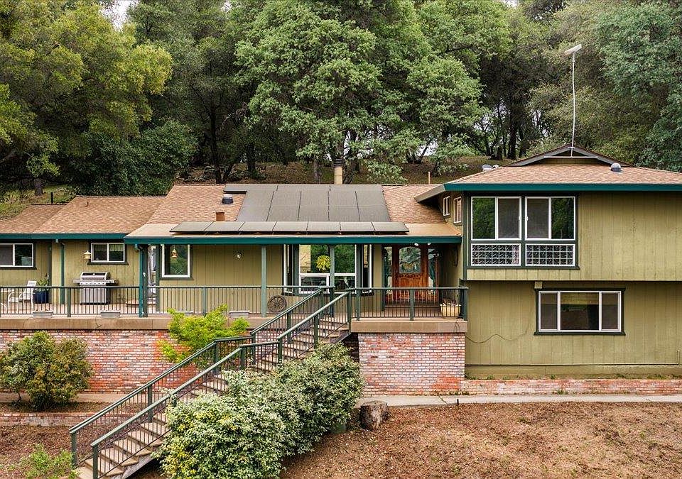 1st image of 12242 Woodacre Rd