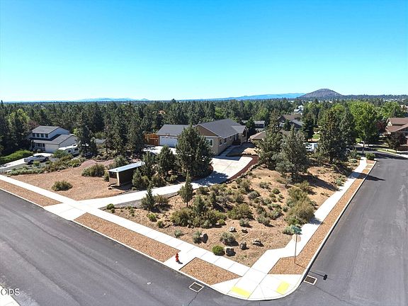 3rd image of 20825 Rorick Dr