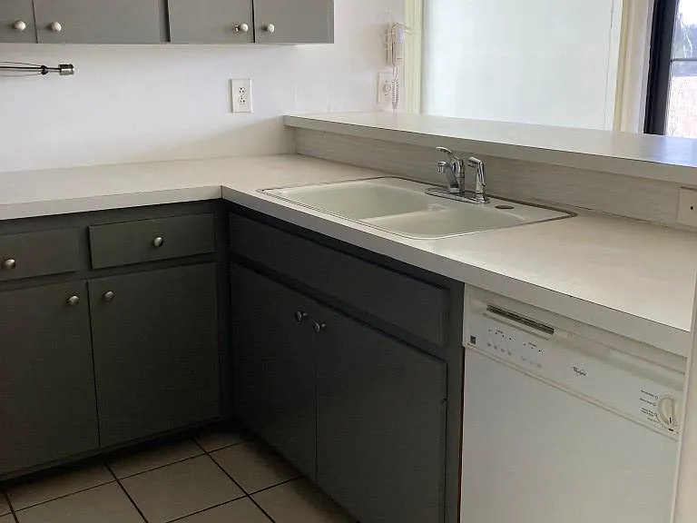 627 Alhambra Rd #301 — Photo 14