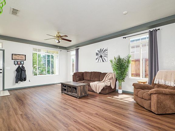 4th image of 673 Rubier Way