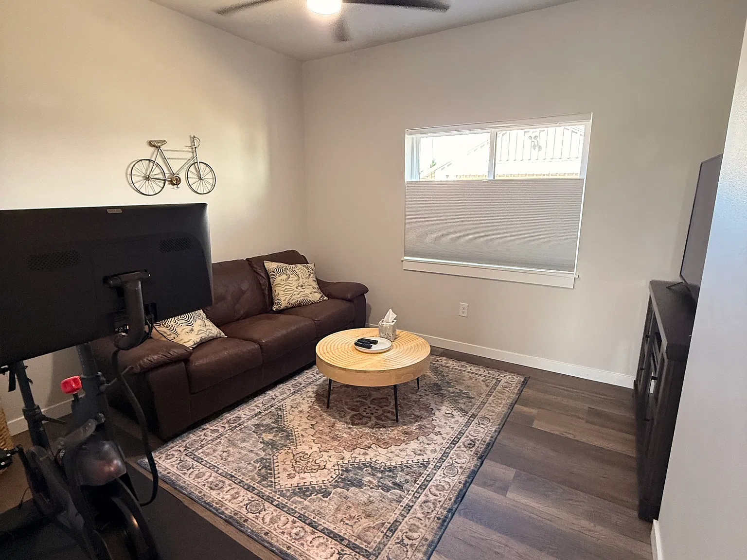 1 bed, 760 sqft, $3,000 — Photo 2