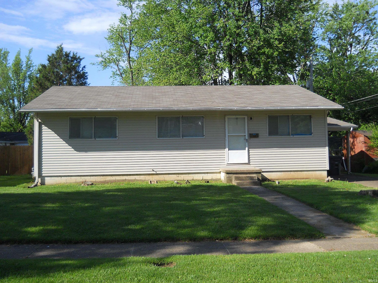 406 N Park Dr photo 1