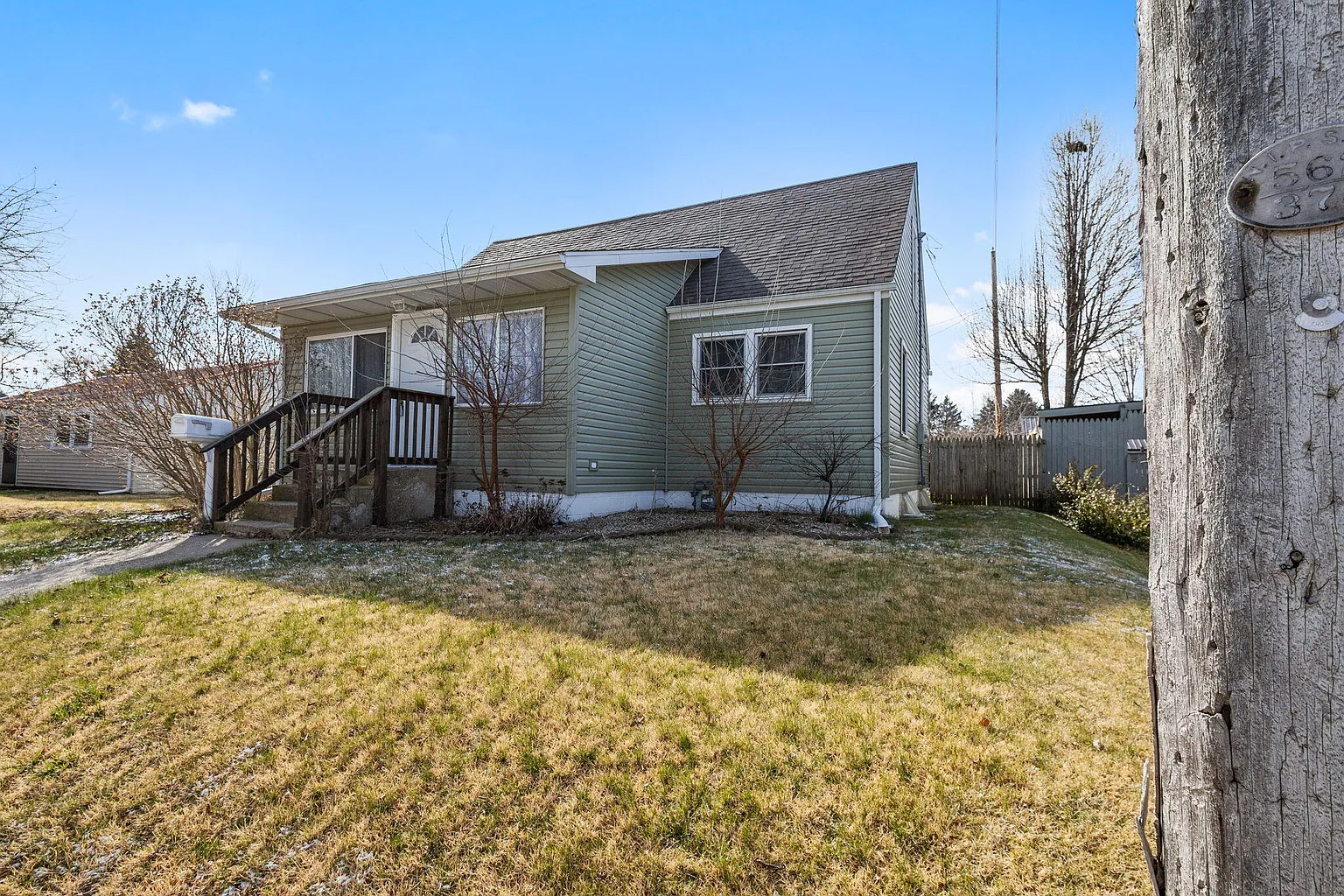 822 E Jefferson Ave photo 1