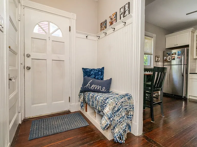 1046 Adams St #1 — Photo 3