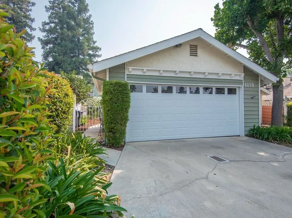 1339 E Castlecrest Avenue, Visalia, CA 93292