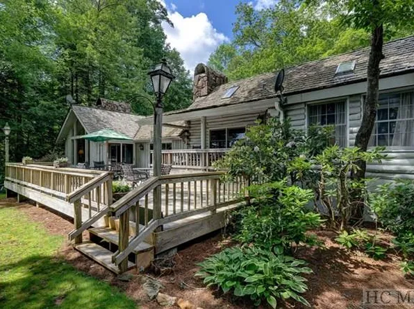 481 Heaton Forest Rd, Cashiers, NC 28717