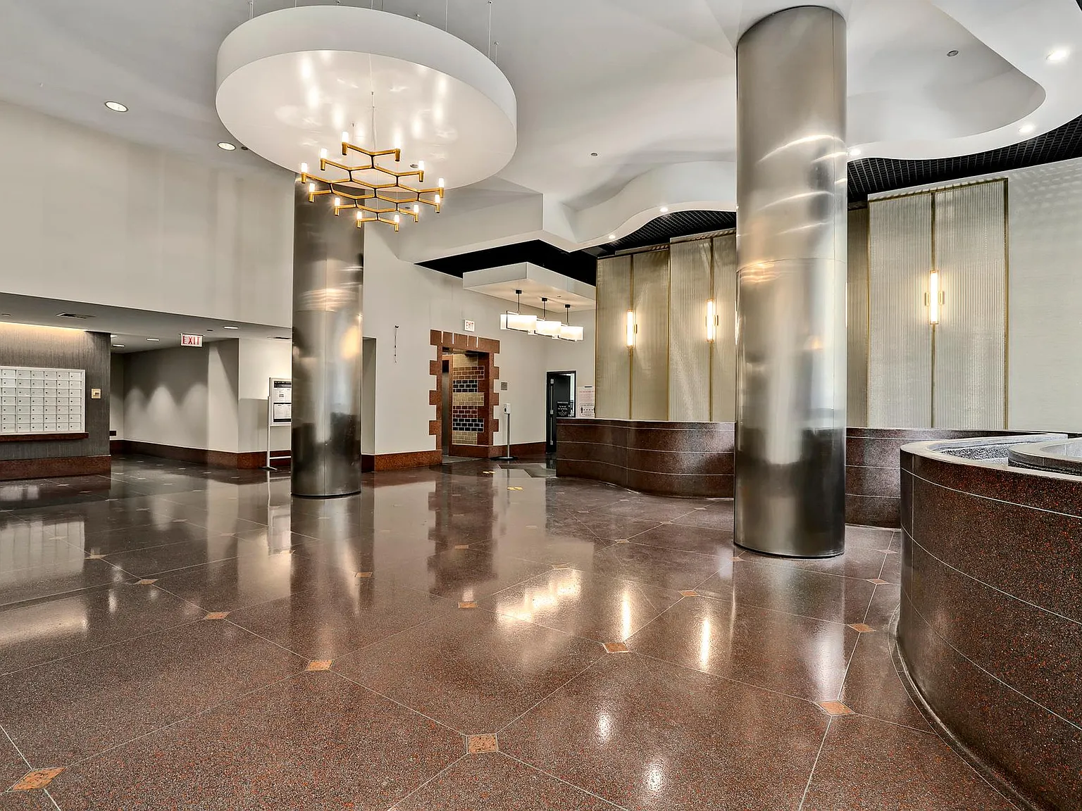 3660 N Lake Shore Dr — Photo 2