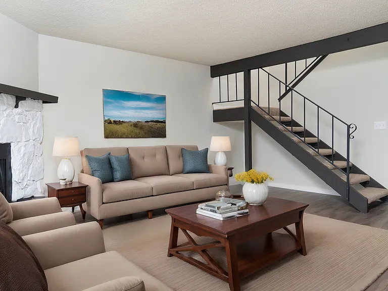3 Bedroom 2 Bath Townhome 3 Bedroom 2 Bath Townhome
