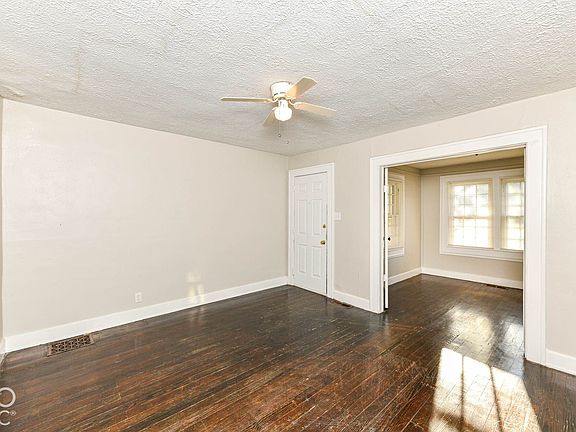 3rd image of 45 N Ewing St