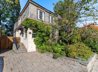 22 Pretoria Ave, Toronto, ON M4K 1T3