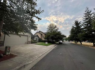 895 T St, Springfield, OR