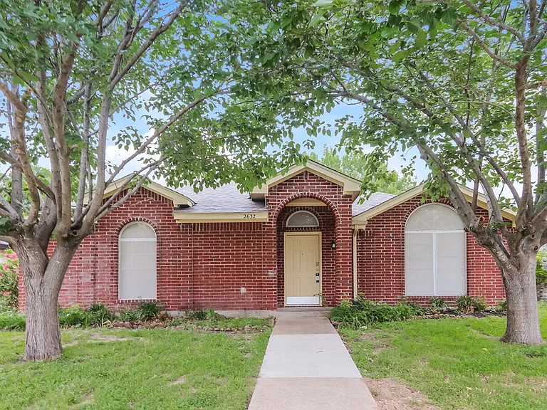 2632 Bent Brook Dr — Photo 1