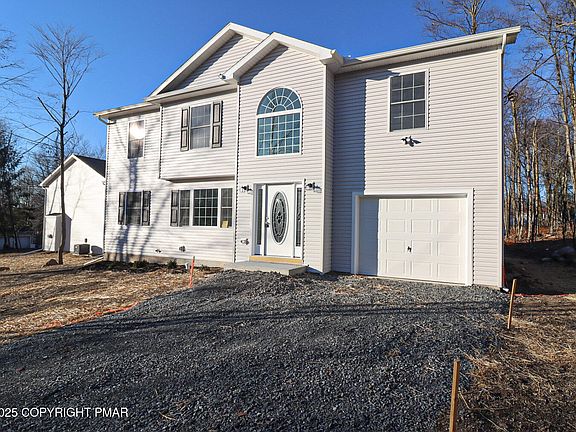 3rd image of 3123 Carobeth Dr