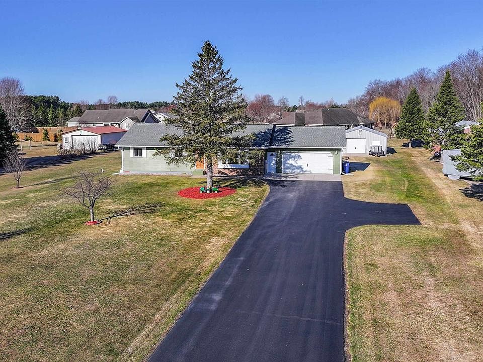 1st image of 224990 GREY HAWK DRIVE