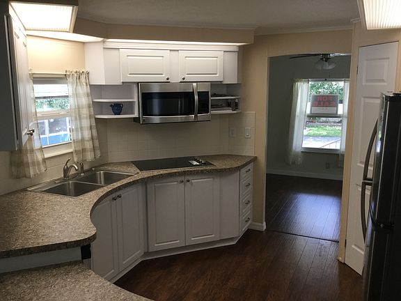 3rd image of 94 Jacaranda Dr #10