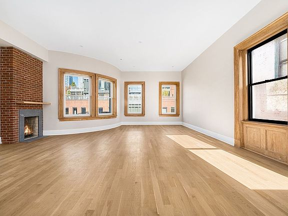 5th image of 402 W 20th St
