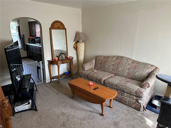 2nd image of 745 Anderson St