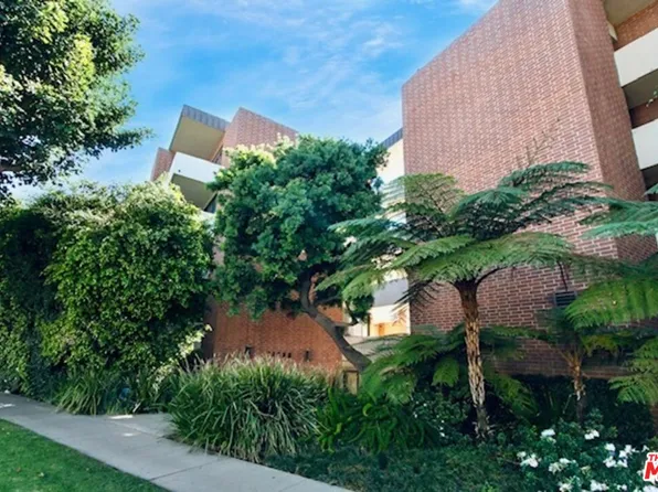 11750 W Sunset Blvd APT 304, Los Angeles, CA 90049