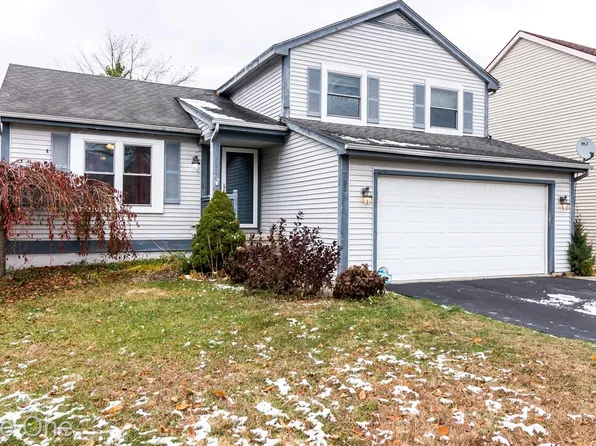 396 Princeton Dr, South Lyon, MI 48178