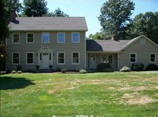 133 Fieldstone Dr, Windsor, CT 06095