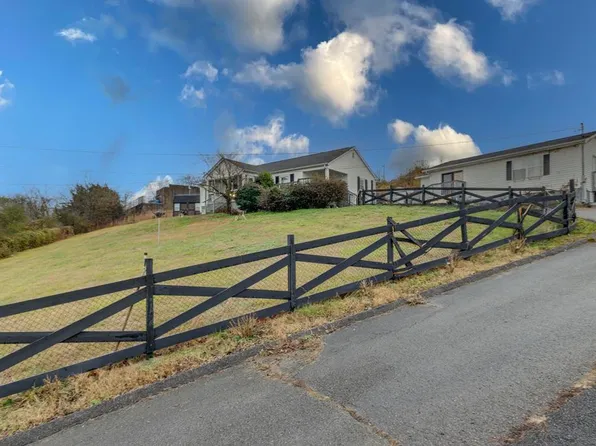 1153 Old Newport Hwy, Sevierville, TN 37862